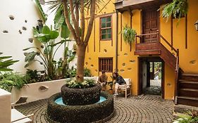 Tulia Guesthouse & Coworking